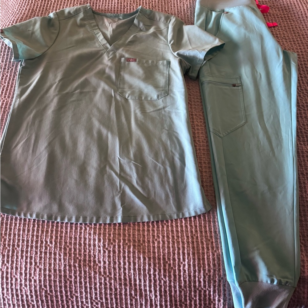 Figs Scrubs Jogger Set
